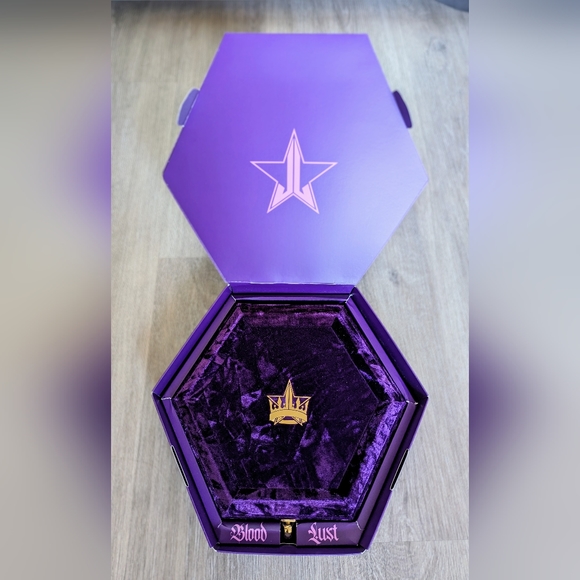 Jeffree Star Blood Lust Palette - Picture 4 of 5